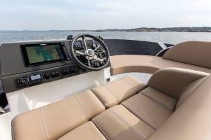 405 FLYBRIDGE